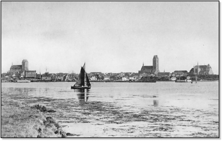 Hafenbild mit Badeanstalten